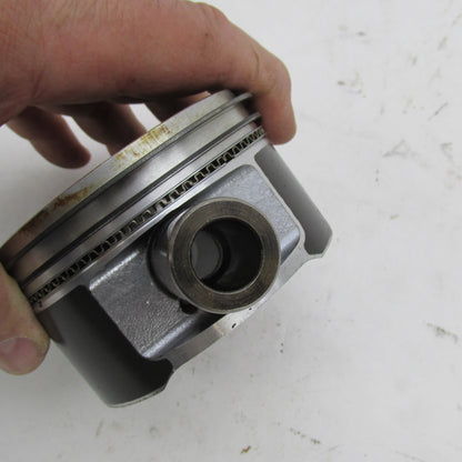 Pair of Harley OEM Stock 99-06 Twin Cam 88 Pistons w/ Wrist Pins 22095