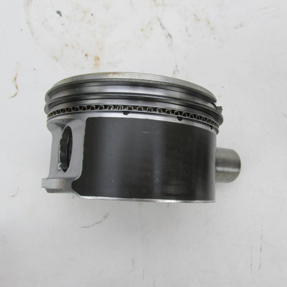 Pair of Harley OEM Stock 99-06 Twin Cam 88 Pistons w/ Wrist Pins 22095