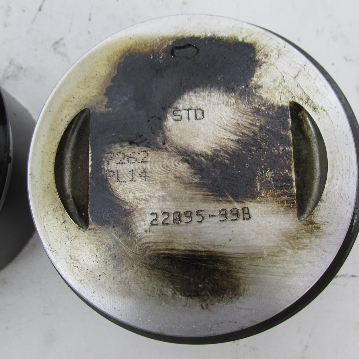 Pair of Harley-Davidson OEM Stock 99-06 Twin Cam 88 Pistons STD Bore 2