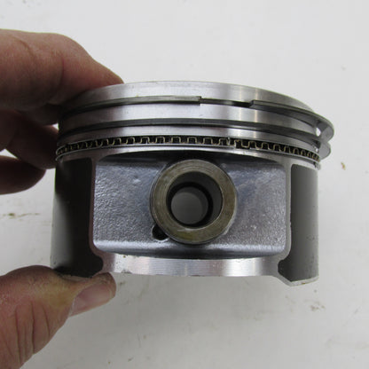 Pair of Harley-Davidson OEM Stock 99-06 Twin Cam 88 Pistons STD Bore 2