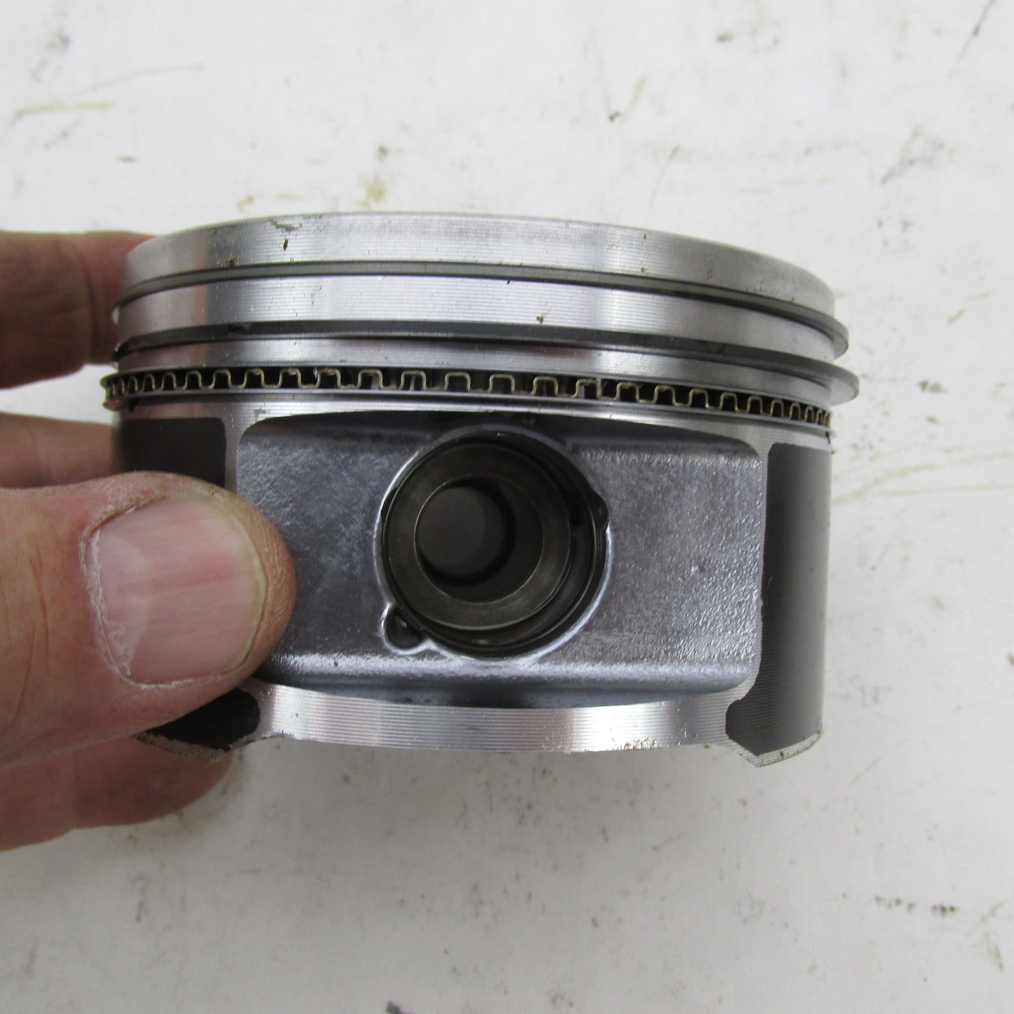 Pair of Harley-Davidson OEM Stock 99-06 Twin Cam 88 Pistons STD Bore 2