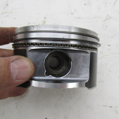 Pair of Harley-Davidson OEM Stock 99-06 Twin Cam 88 Pistons STD Bore 2