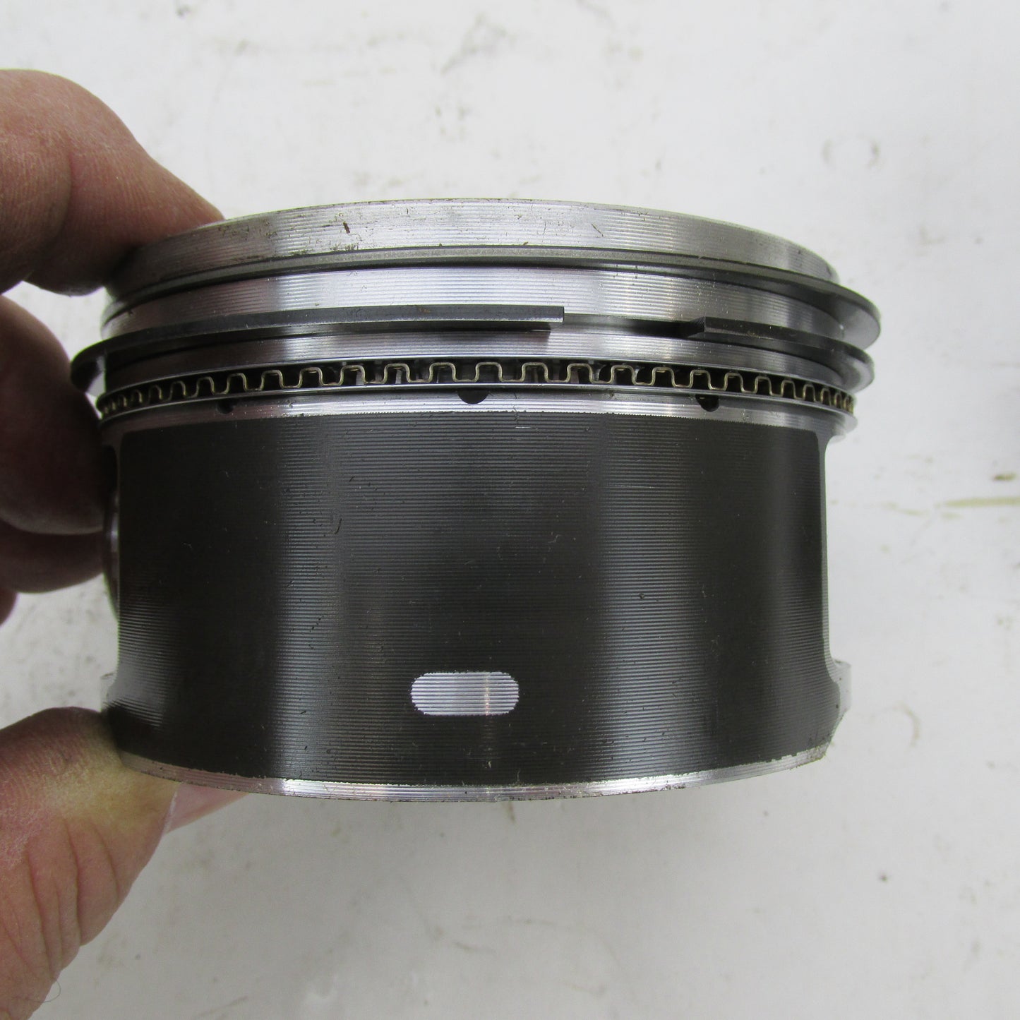 Pair of Harley-Davidson OEM Stock 99-06 Twin Cam 88 Pistons STD Bore 2