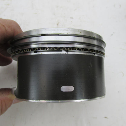 Pair of Harley-Davidson OEM Stock 99-06 Twin Cam 88 Pistons STD Bore 2