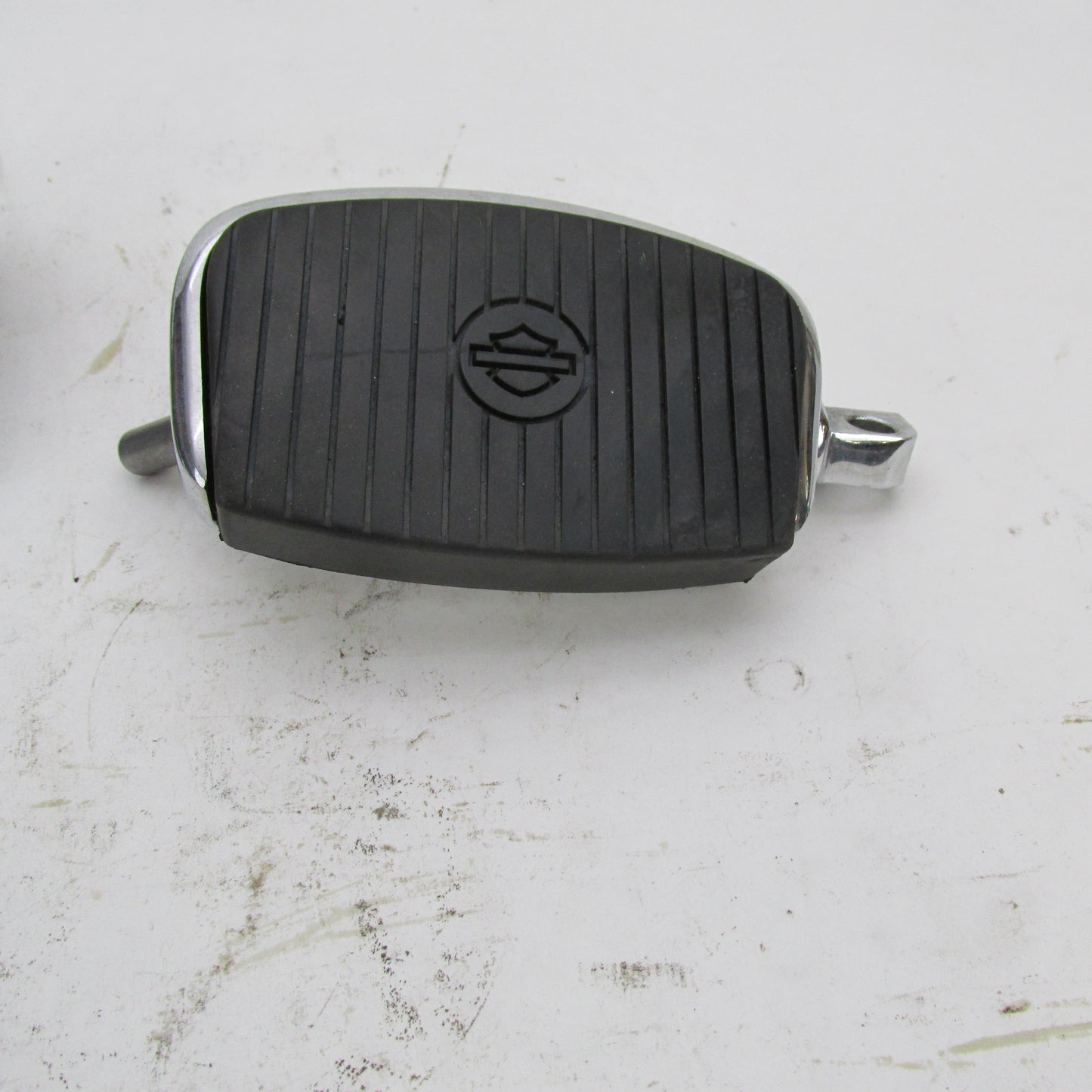 Pair of Harley-Davidson OEM Multi-Fit Mini Footboards Small Chrome 505