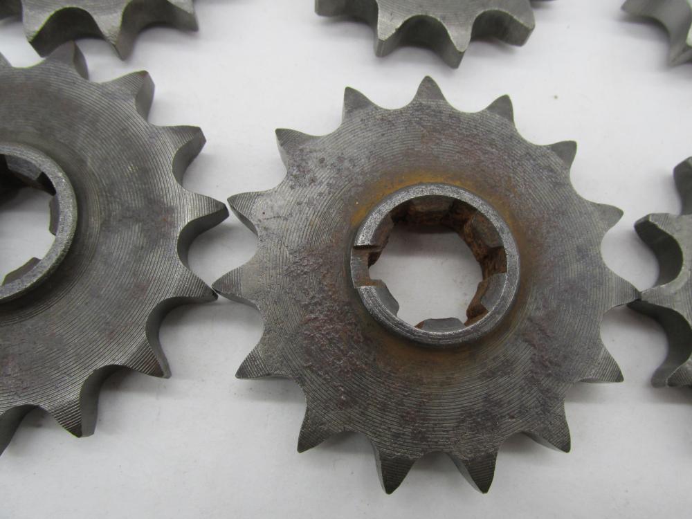 Mixed lot of 8 Harley Davidson Aermacchi Transmission Sprockets Gears