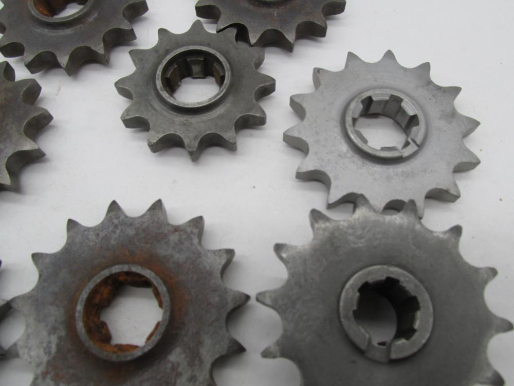 Mixed lot of 8 Harley Davidson Aermacchi Transmission Sprockets Gears