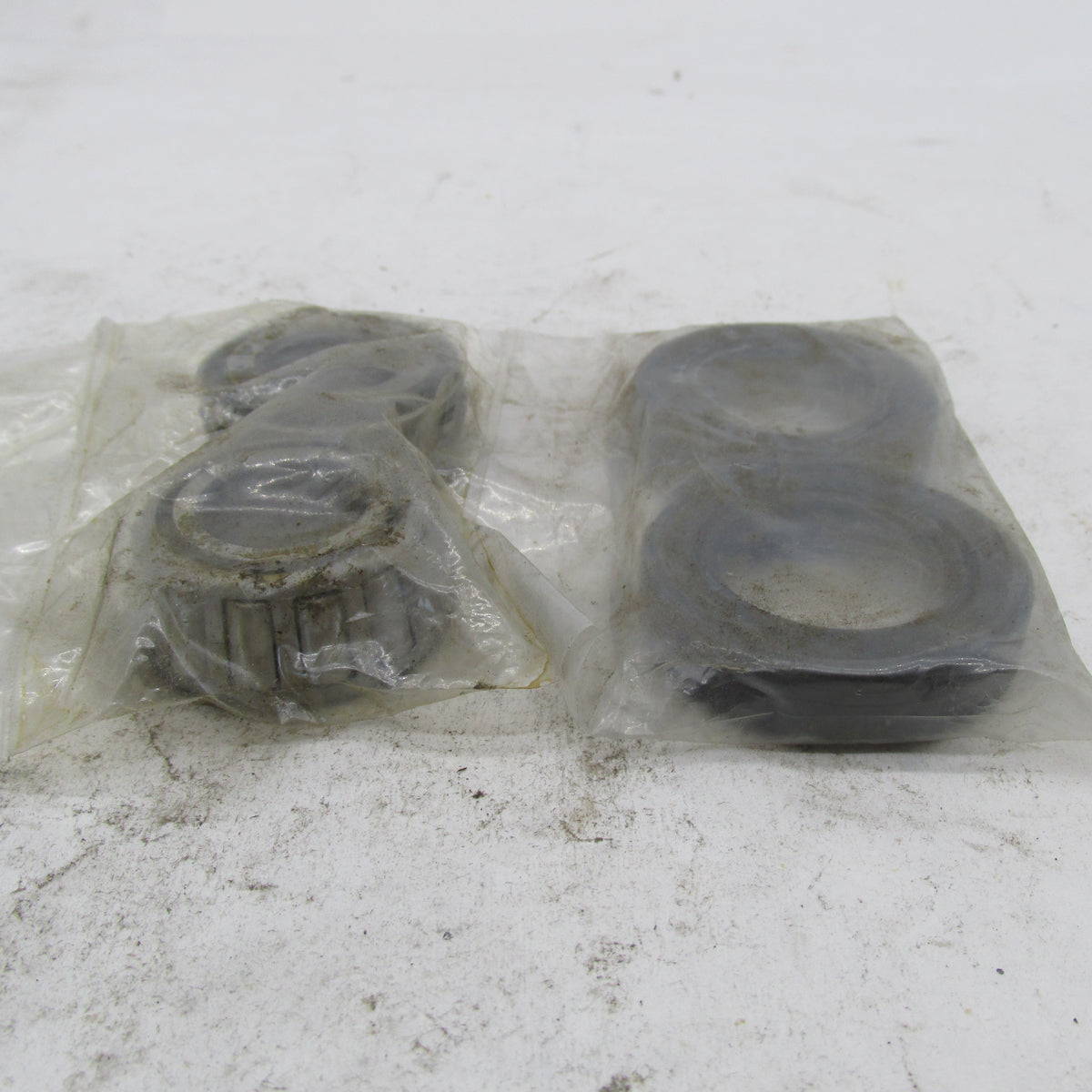 Set of Harley OEM Timken LM11949 Tapered Bearings & Seals 47519-72 435