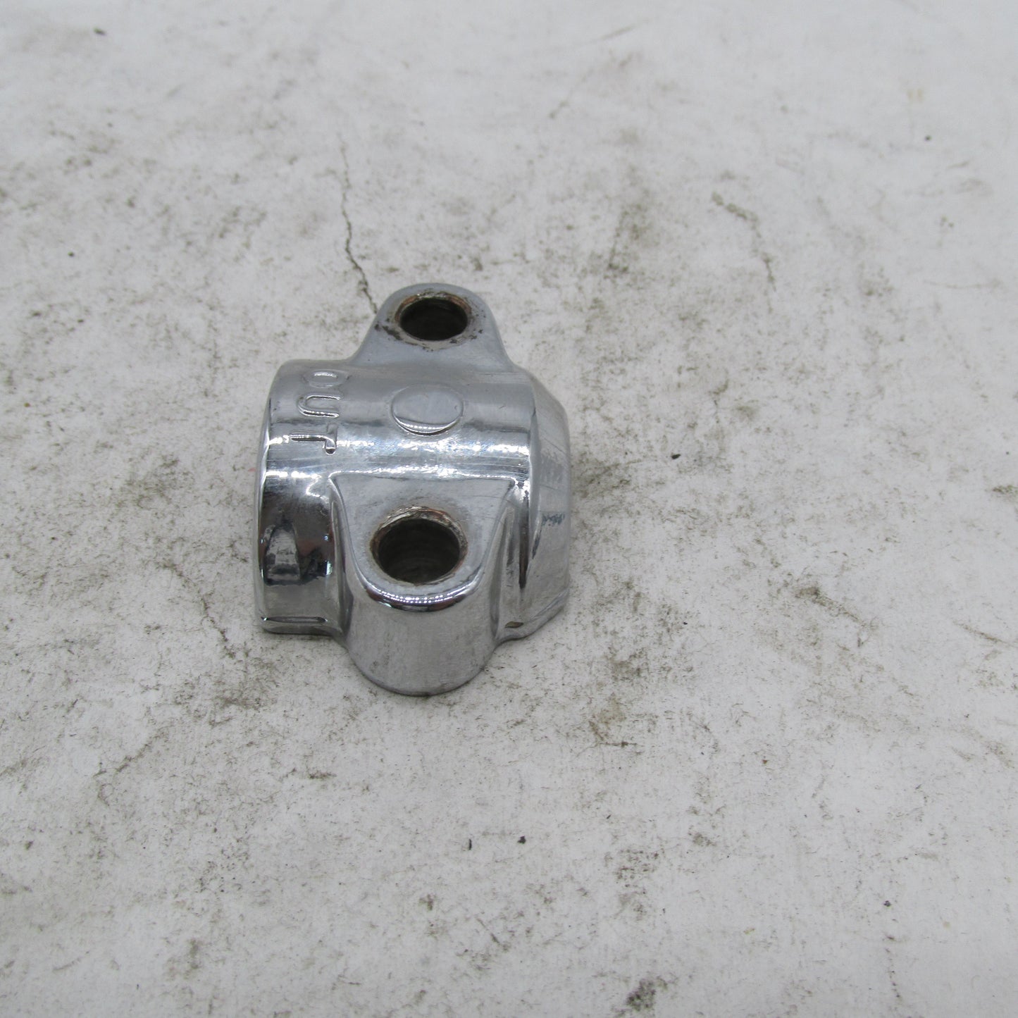 Harley-Davidson OEM Chrome Right Fork Slider Axle Cap Holder Clamp 458
