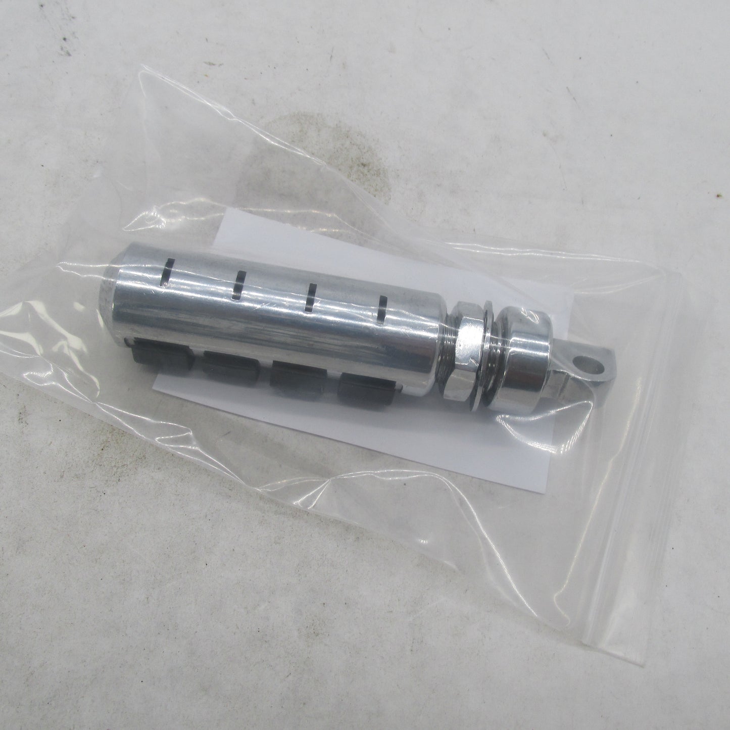 Single Harley Davidson Genuine ISO Adjustable Male Mount Footpeg DYNA