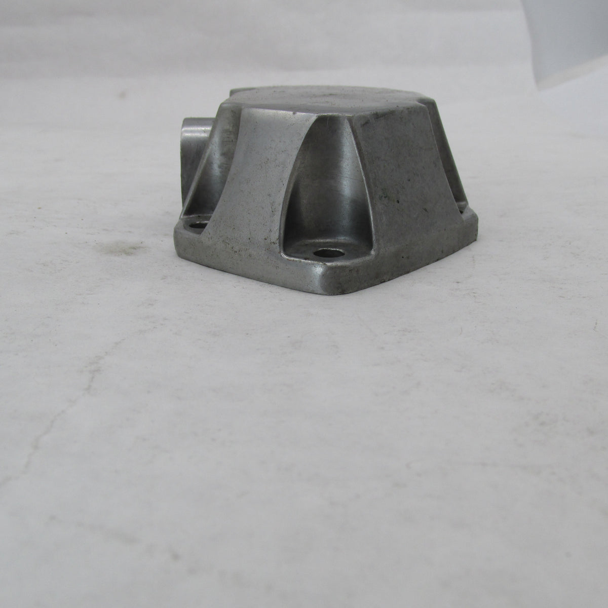Harley Davidson OEM Transmission Clutch Release Side Cover 37082-84