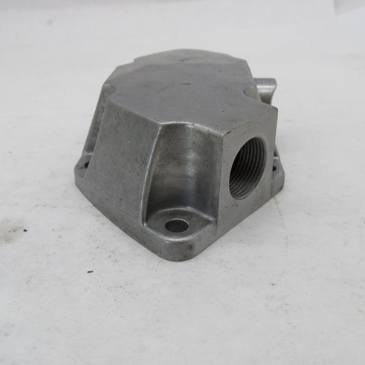 Harley Davidson OEM Transmission Clutch Release Side Cover 37082-84