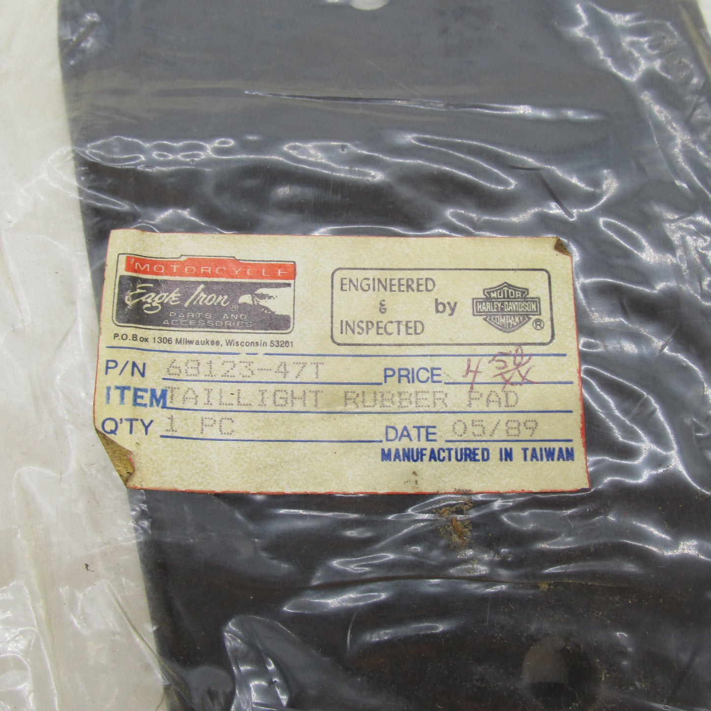 Harley Davidson OEM NOS Tail Light Rubber Pad 1947-1954 68123-47T