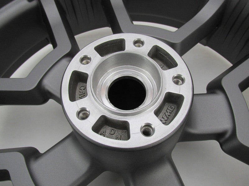 Harley Davidson Genuine NOS 18X4.5 5 Spoke Grey Seismic Front Wheel 43