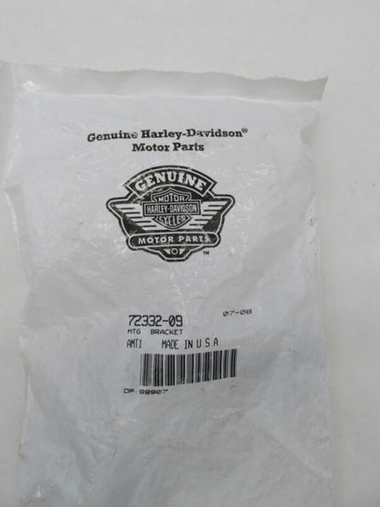 Harley Davidson Genuine NOS Black Mounting Bracket 72332-09