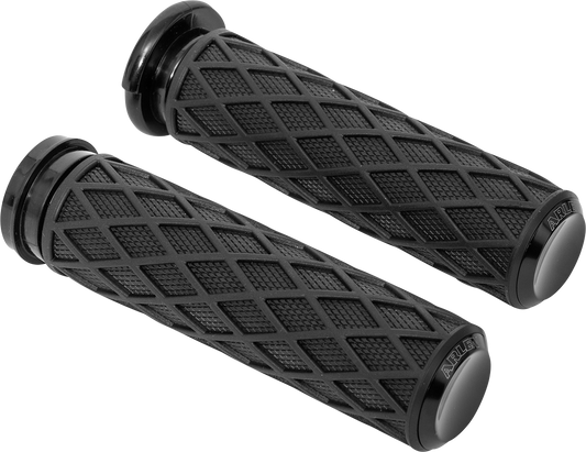 Arlen Ness Diamond Grips Black TBW 500-007