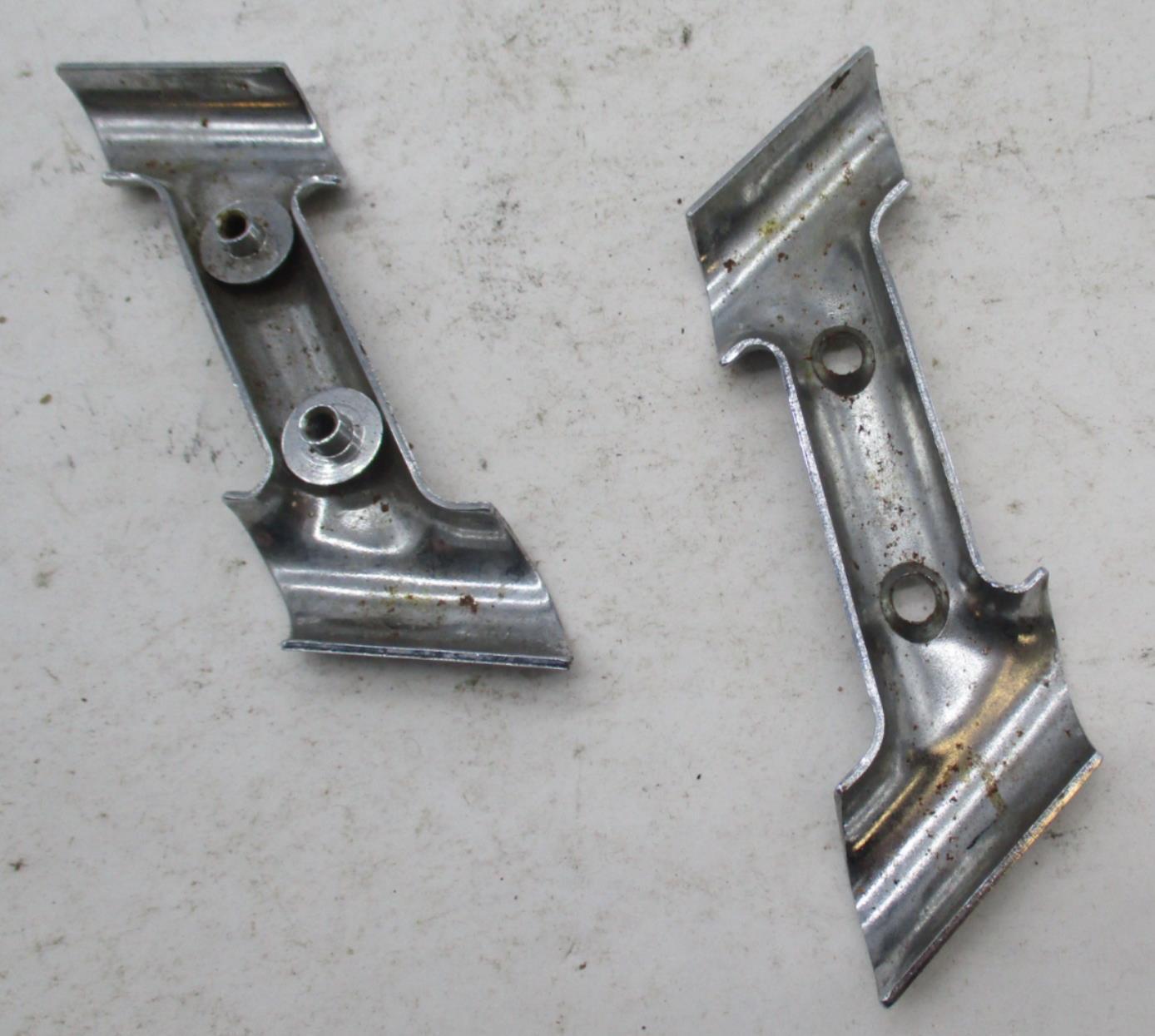 Harley -Davidson Right Side Rail Guard Clamp SET 90946-93 90935-93