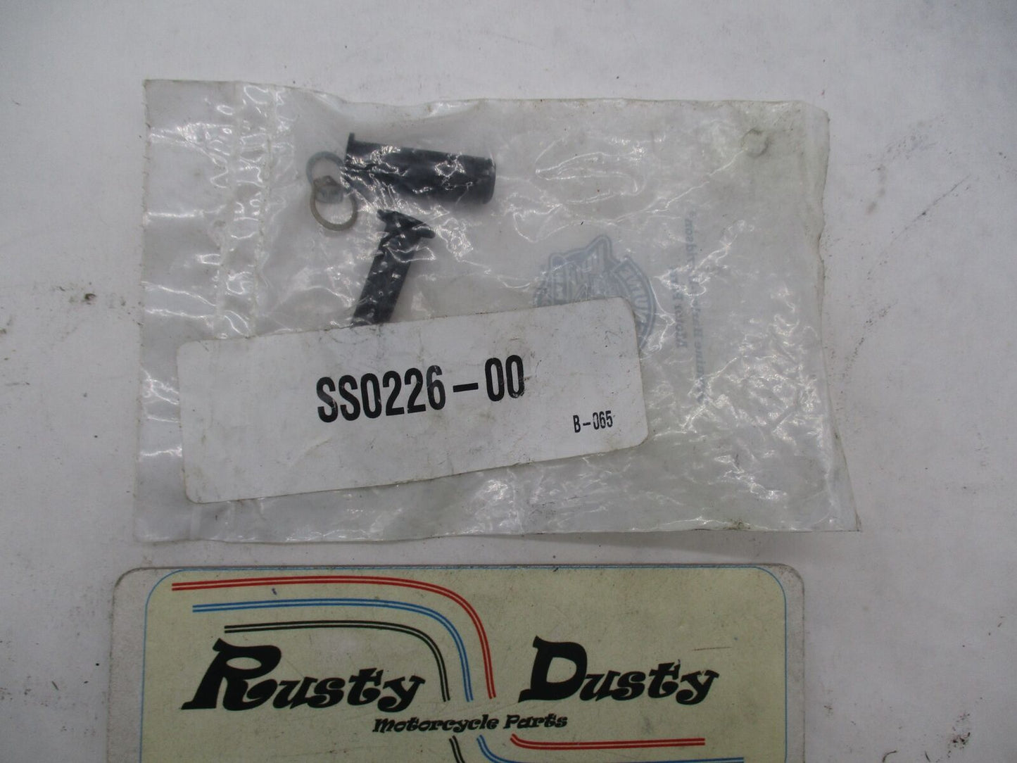 Harley Davidson Motorcycles 2 Pins With Clips SS0226-00
