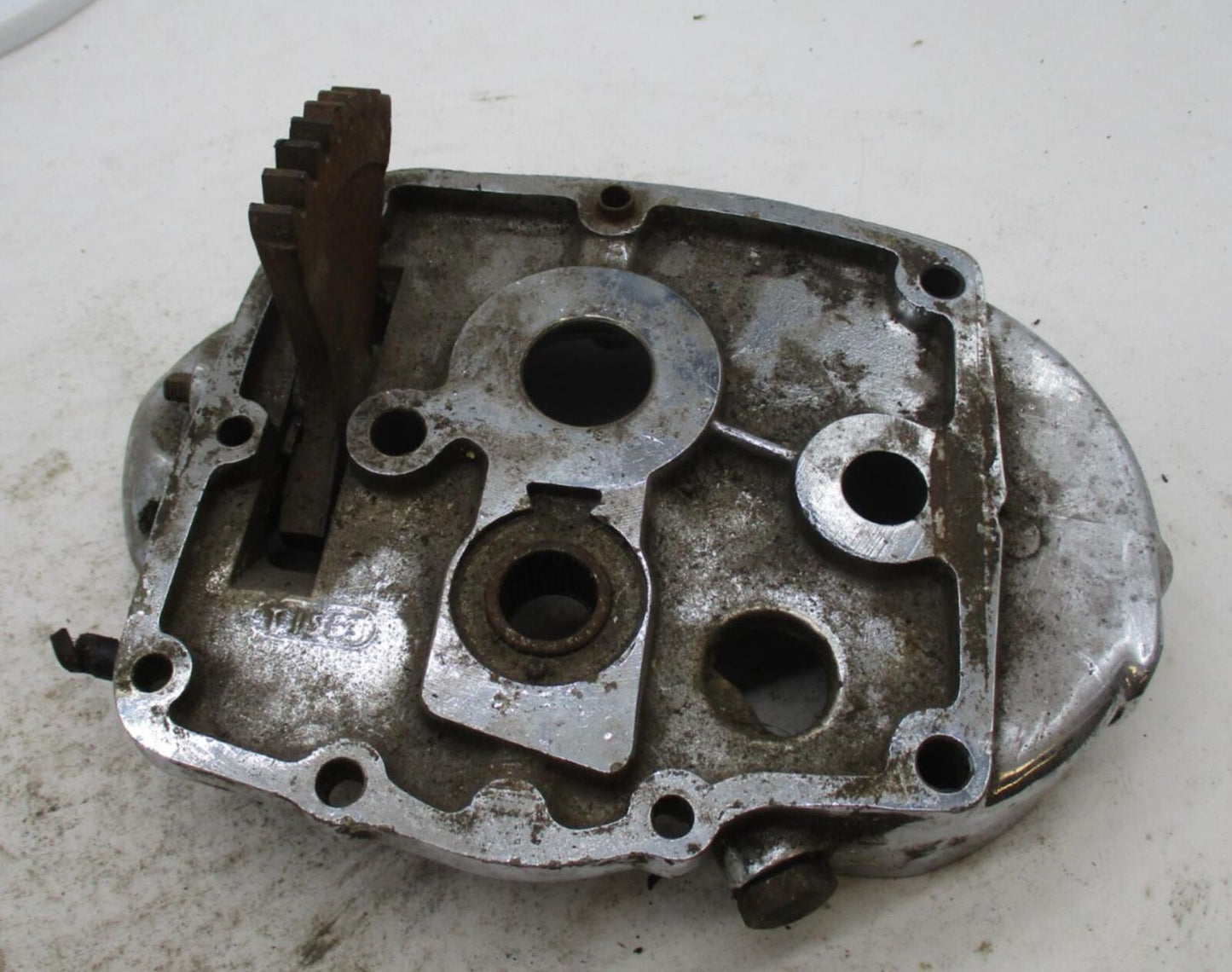 Triumph Preunit Inner Gearbox Cover T1563 Transmission T110 TR6