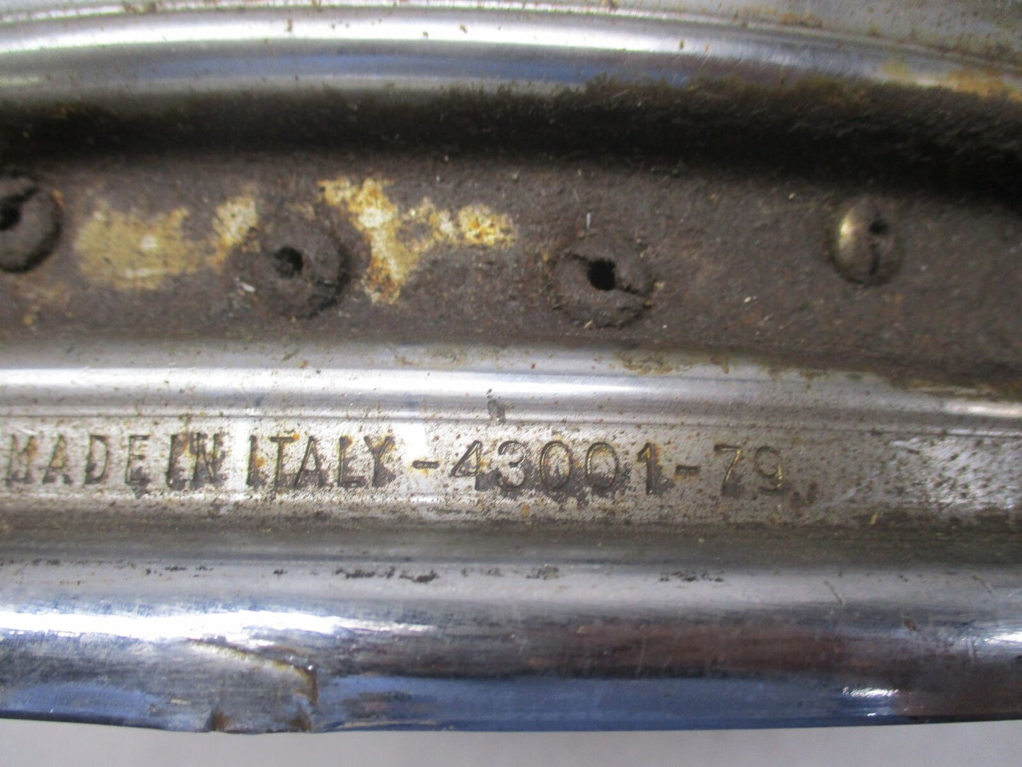 Harley Davidson Genuine 19x2.5" Chrome 40 Spoke Front Wheel 43001-79