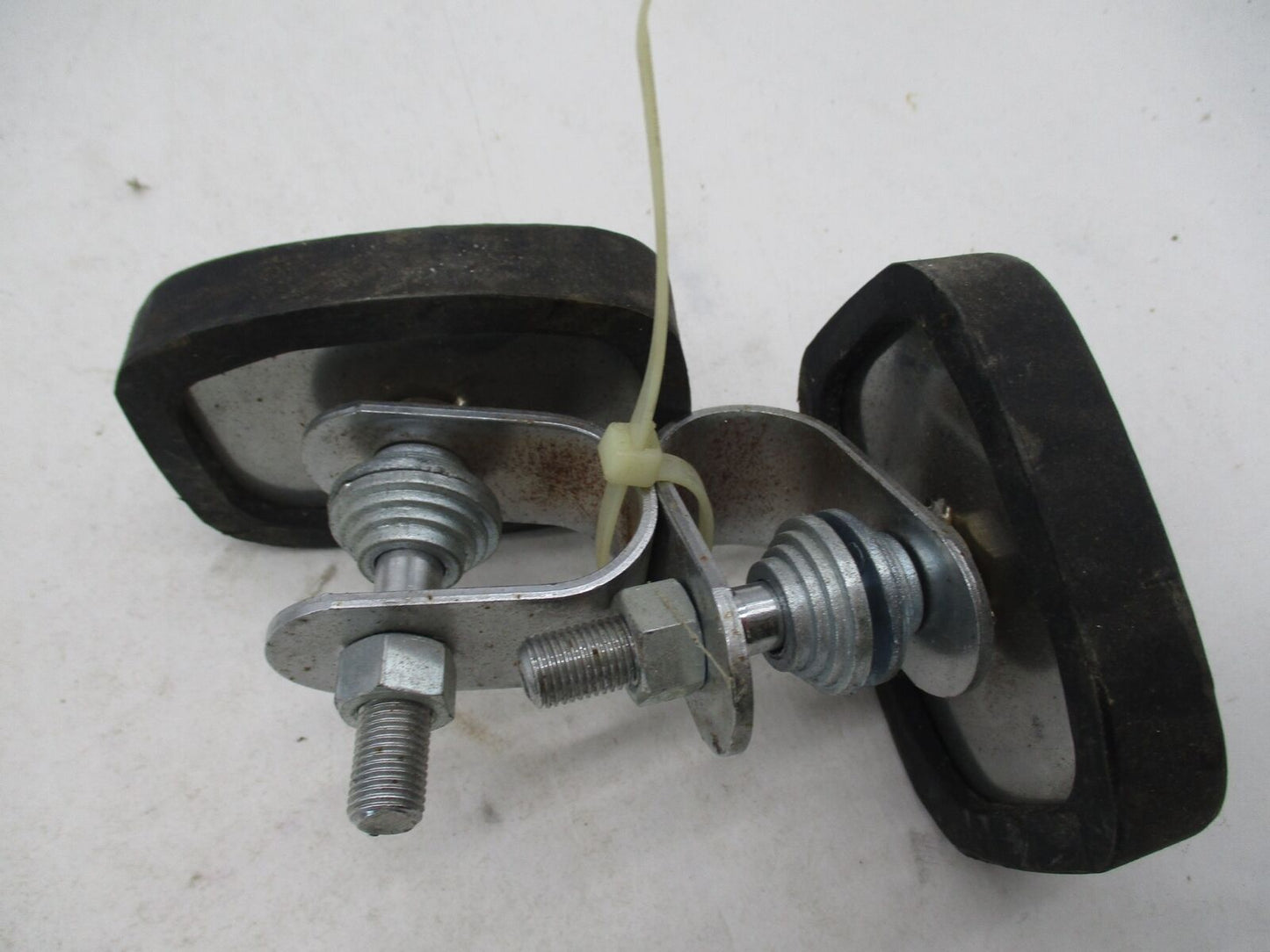 Pair of Honda Goldwing GL Crash Bar Highway Footrest Rubber Pad Rests