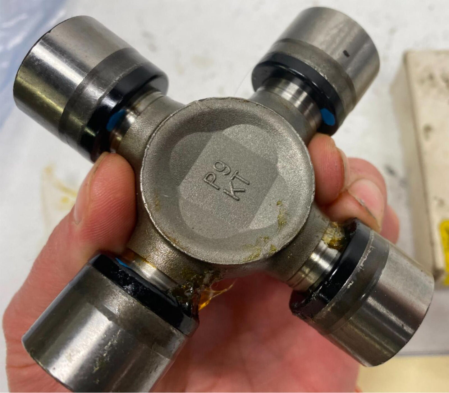 Spicer 7935 U-Joint Auto Universal