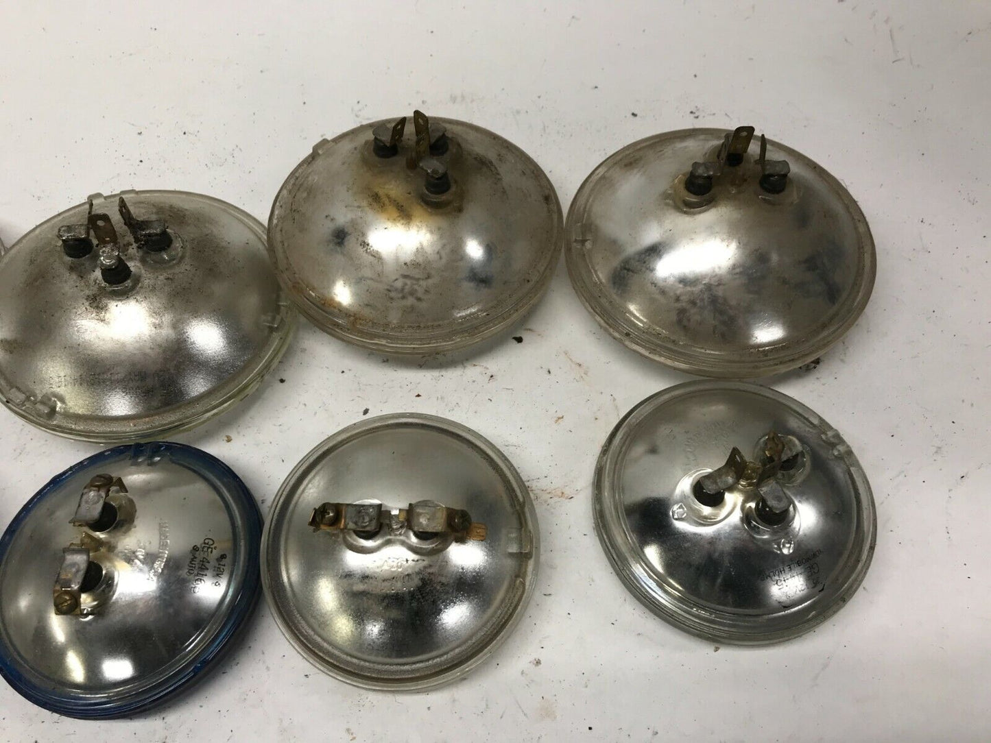 Huge Mixed Lot of Harley Davidson Headlights Light Bulbs Driving Softail Dyna