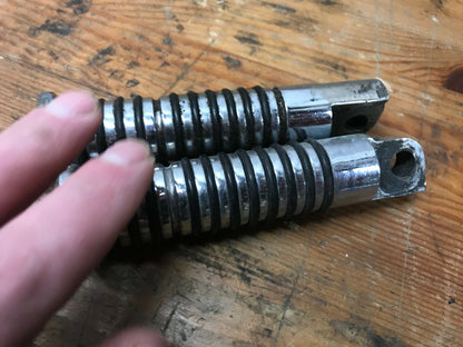 Pair Harley Shovelhead Sportster Foot Pegs Foot Rest Rubber Round Chrome Ribbed