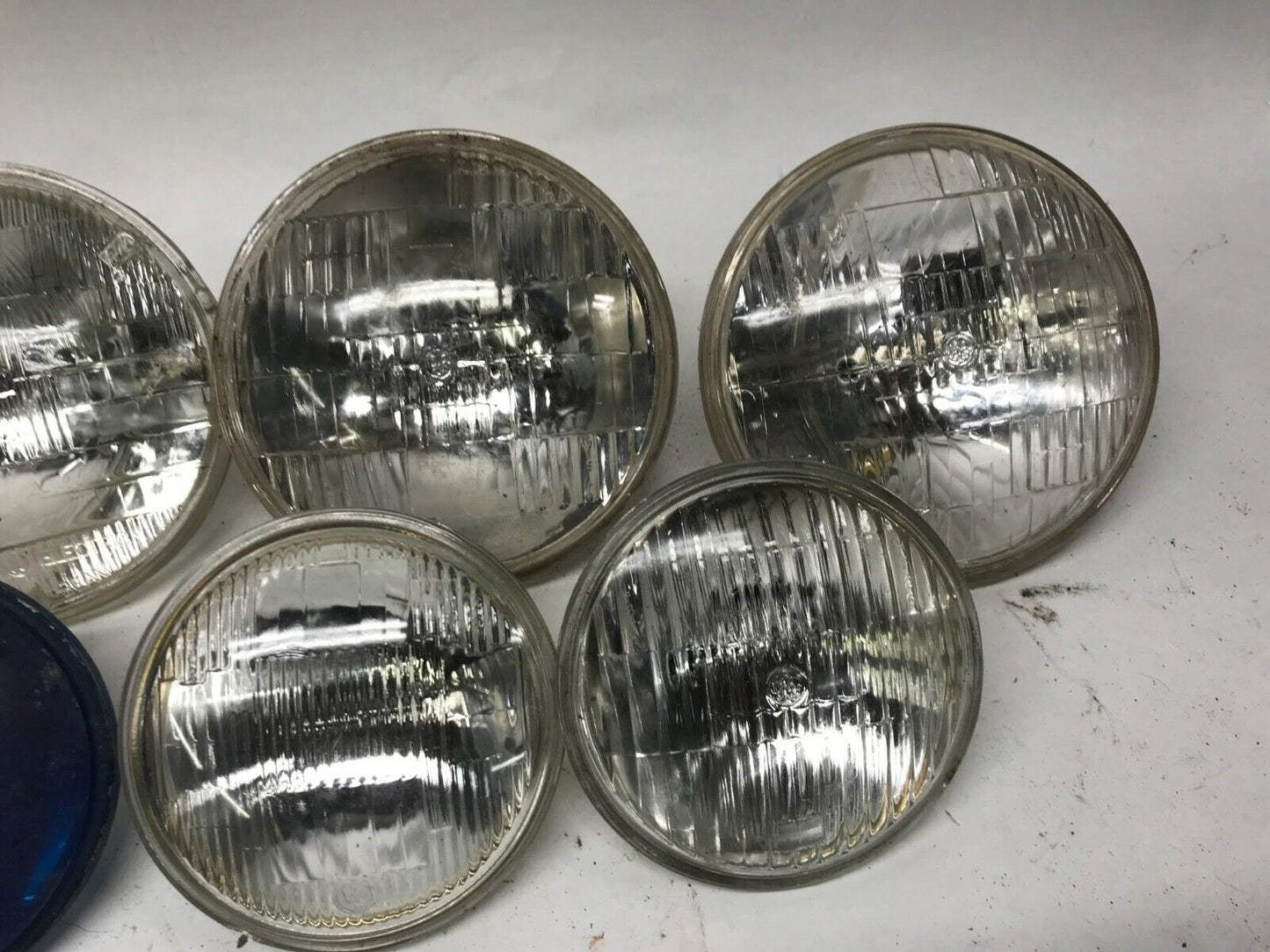 Huge Mixed Lot of Harley Davidson Headlights Light Bulbs Driving Softail Dyna