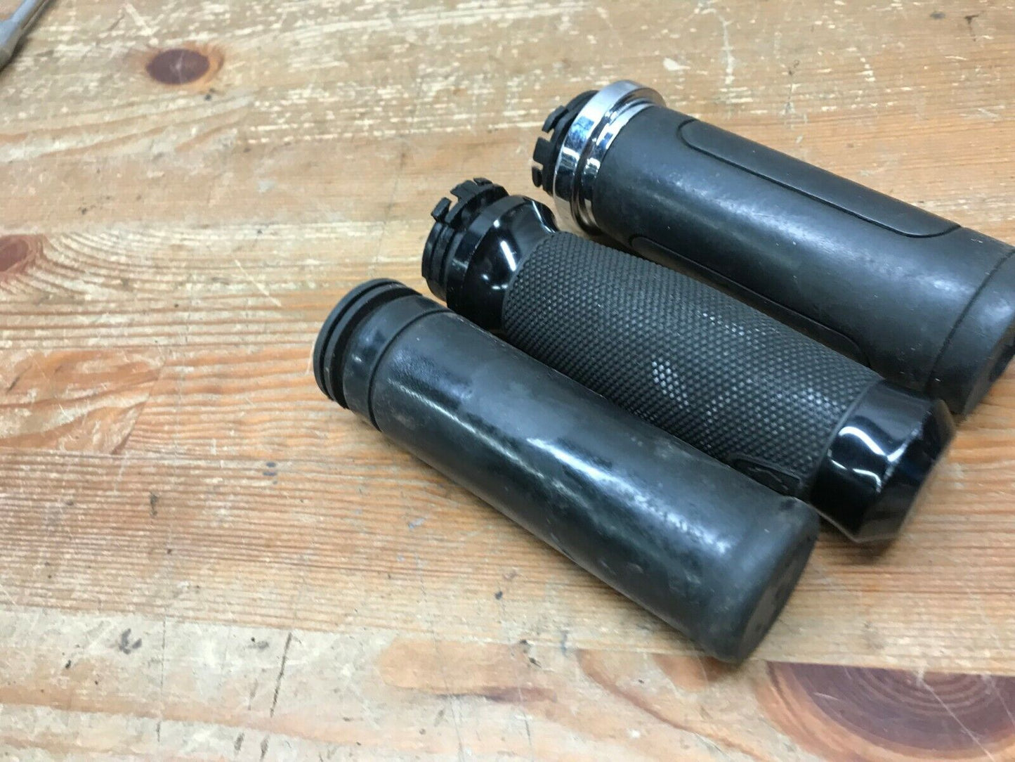 Lot of 3 OEM Harley HANDLE GUIDE TUBE GRIP Fits Multiple Models LT & RT Sides