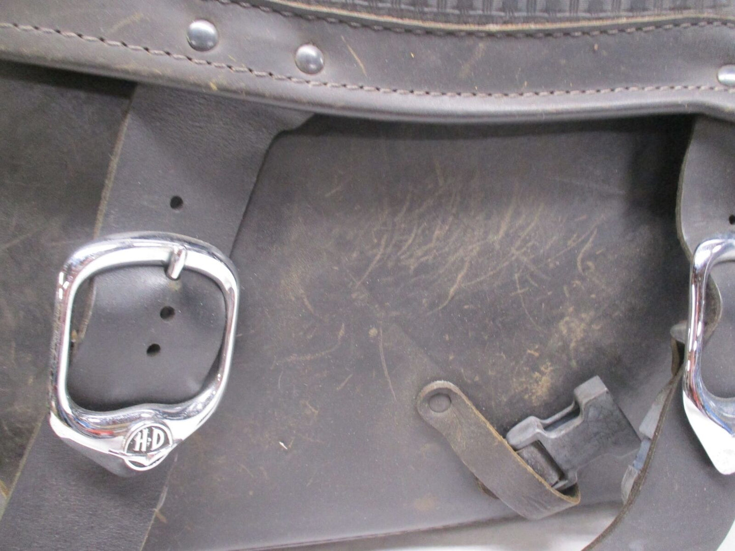 Harley Davidson Genuine Road King Leather Saddlebags 07396 RH 07395 LH