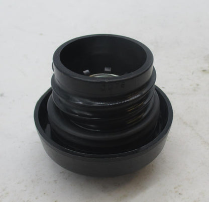 Harley Davidson 92-UP  FLHTCUI FLH FLHR FILLER Fuel Gas Tank Cap 61274-92