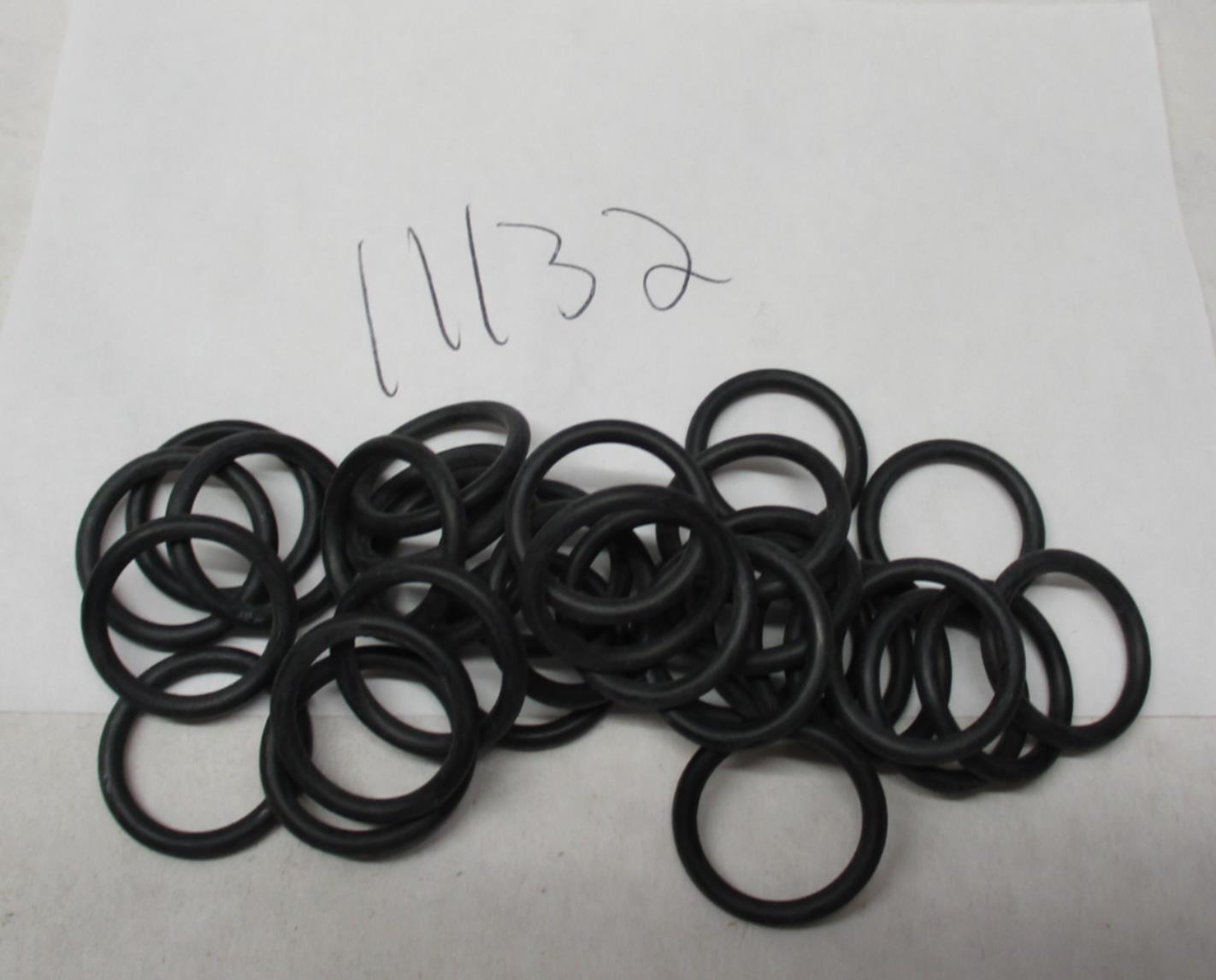 Lot of (32) Harley Davidson Genuine Push Rod Cover O-Rings 11132