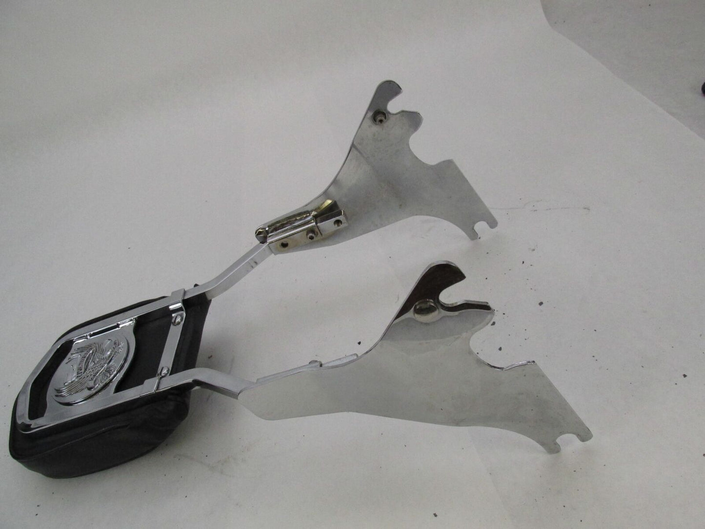 Harley Davidson 2004+ XL Sportster Live to Ride Sissy Bar Back Rest Chrome