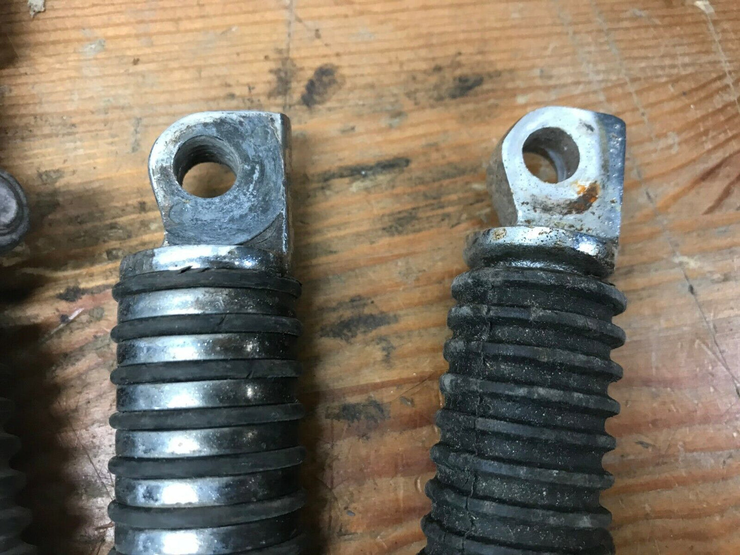 Lot of Harley Flathead Shovelhead Ironhead  Foot Pegs Rests round Rubber
