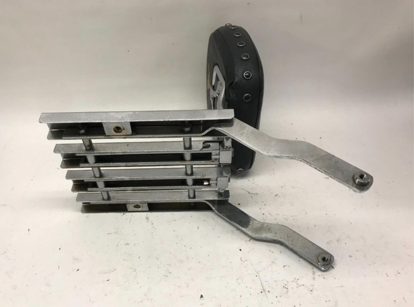 Harley Davidson Touring FLHT FLTR FLHR Backrest Luggage Rack 53341-97 52709-97