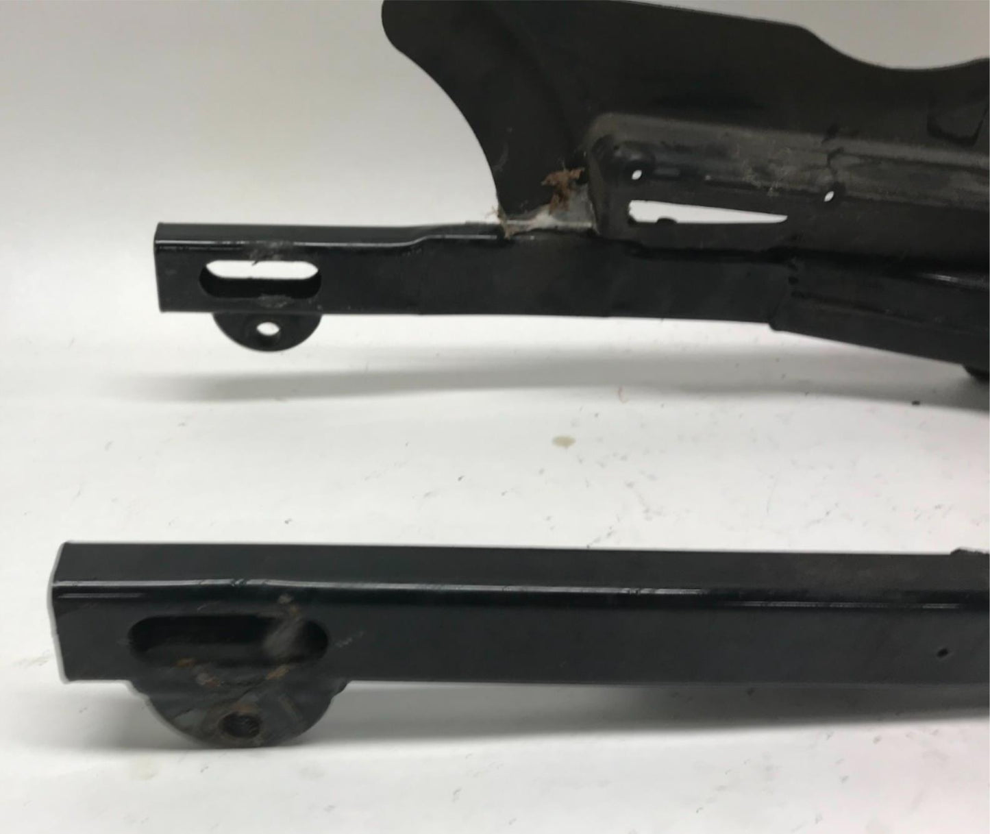 OEM Harley Davidson Rear Fork Swingarm 2004 Sportster XL1200 47587-04