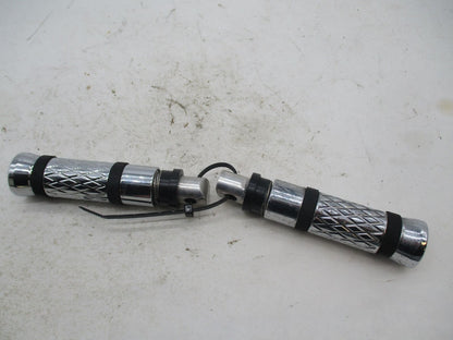 Pair of Harley Davidson Custom Style Chrome Diamond Pattern Round Pegs