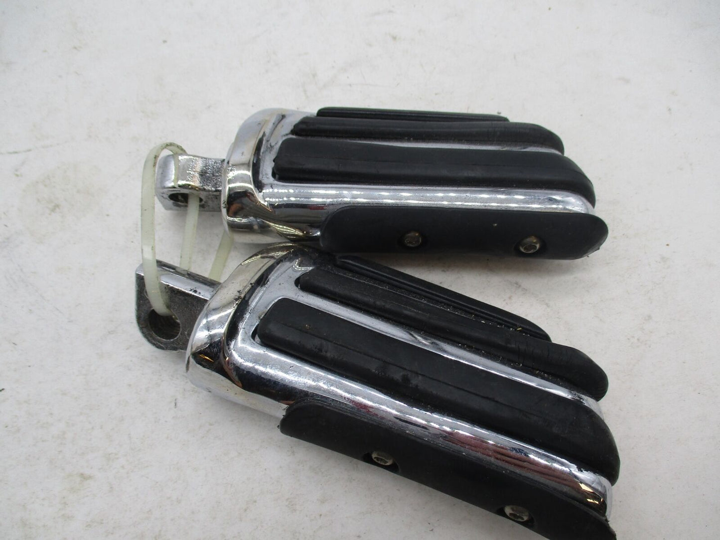 Pair of Harley Davidson Genuine Chrome Foot Pegs Highway Pegs