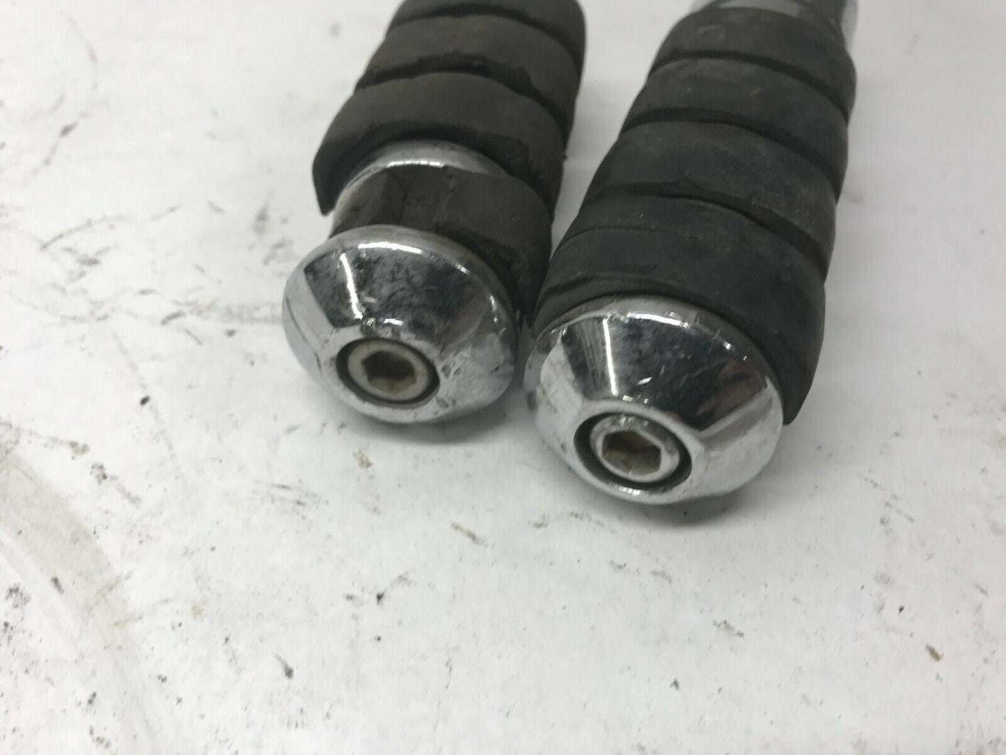 Pair (2) Original Harley Touring Highway Foot Peg Chrome Metal Rubber Shovelhead