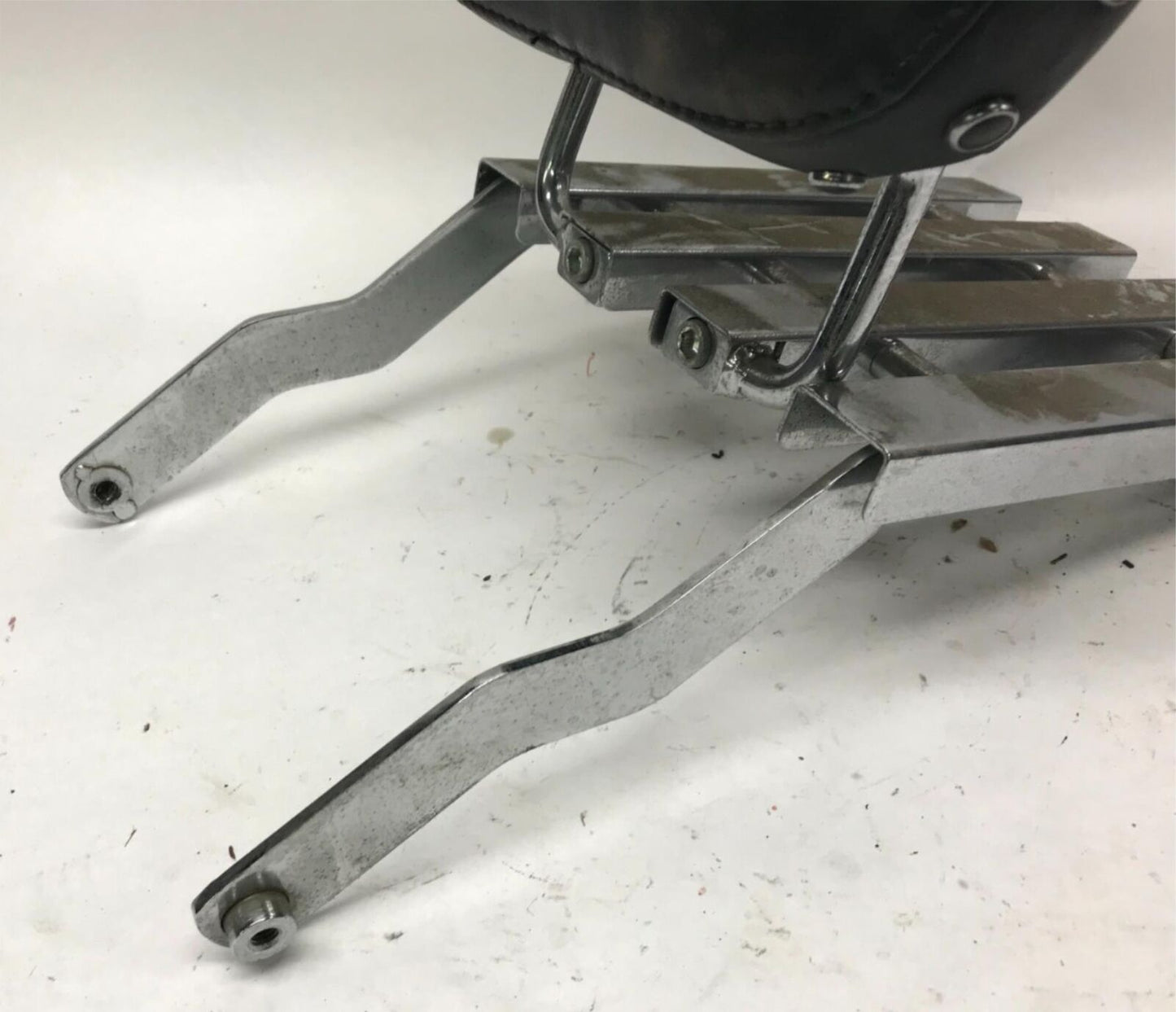 Harley Davidson Touring FLHT FLTR FLHR Backrest Luggage Rack 53341-97 52709-97