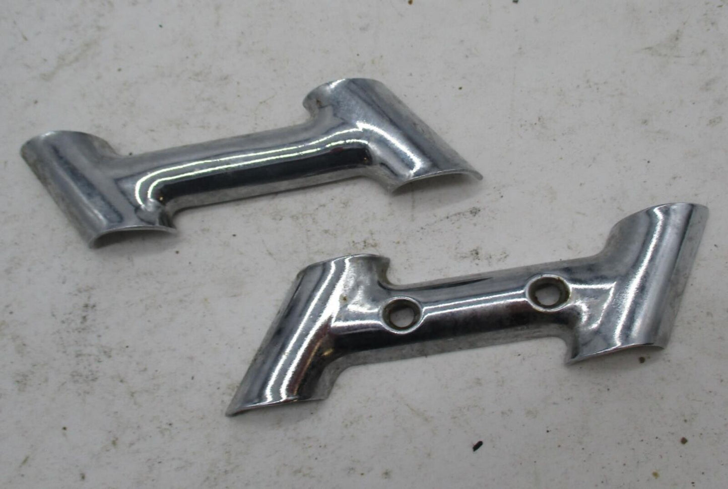 Harley -Davidson Right Side Rail Guard Clamp SET 90946-93 90935-93