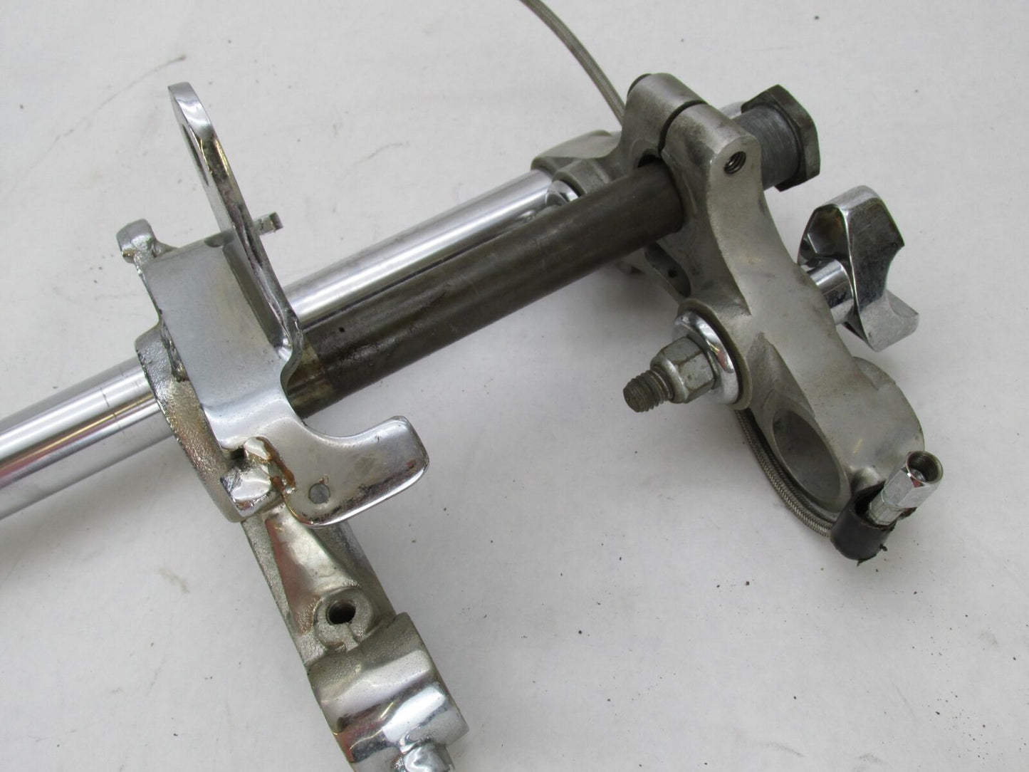 Harley Ironhead Superglide 35mm Front End Triple Tree Banana Caliper 45740-62A