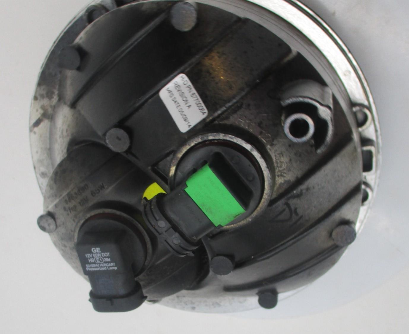 Harley-Davidson Genuine Dual Beam Headlight Headlamp Assembly 67700064