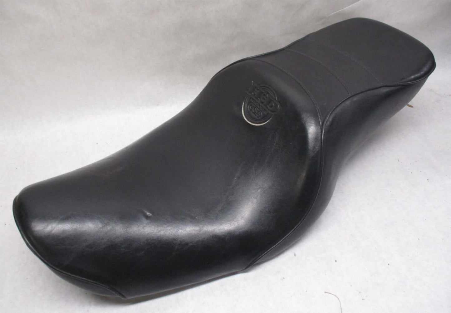 Harley Davidson Genuine OEM 1996-03 Dyna FXD Embossed Logo Seat