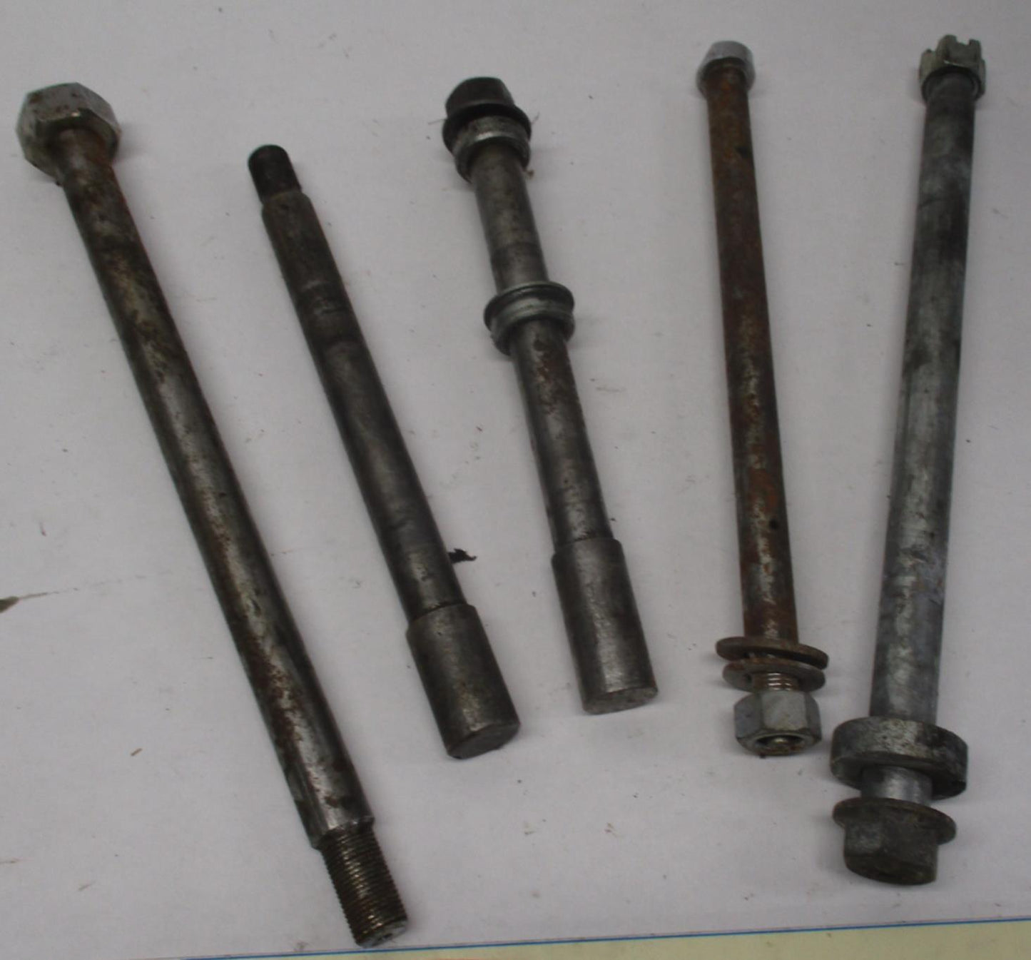 Mixed Lot of (5) Harley Front / Rear Wheel Axles Softail Dyna Sportster #1