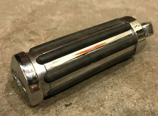 One Original Harley Shovelhead Panhead Foot Pegs Foot Rests Chrome Metal Rubber