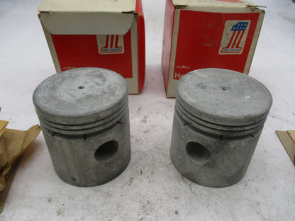 Pair of Harley Davidson Genuine NOS Pistons 750cc 22255-29B 22253-29B
