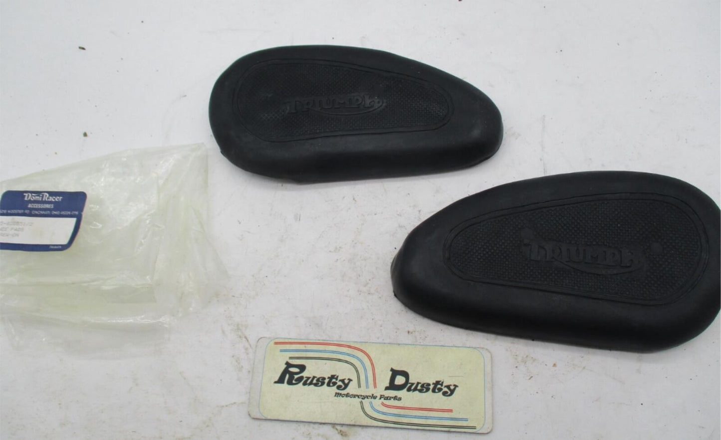 Pair of Triumph 500 650 Gas Tank Knee Pads Domi racer 95-822551