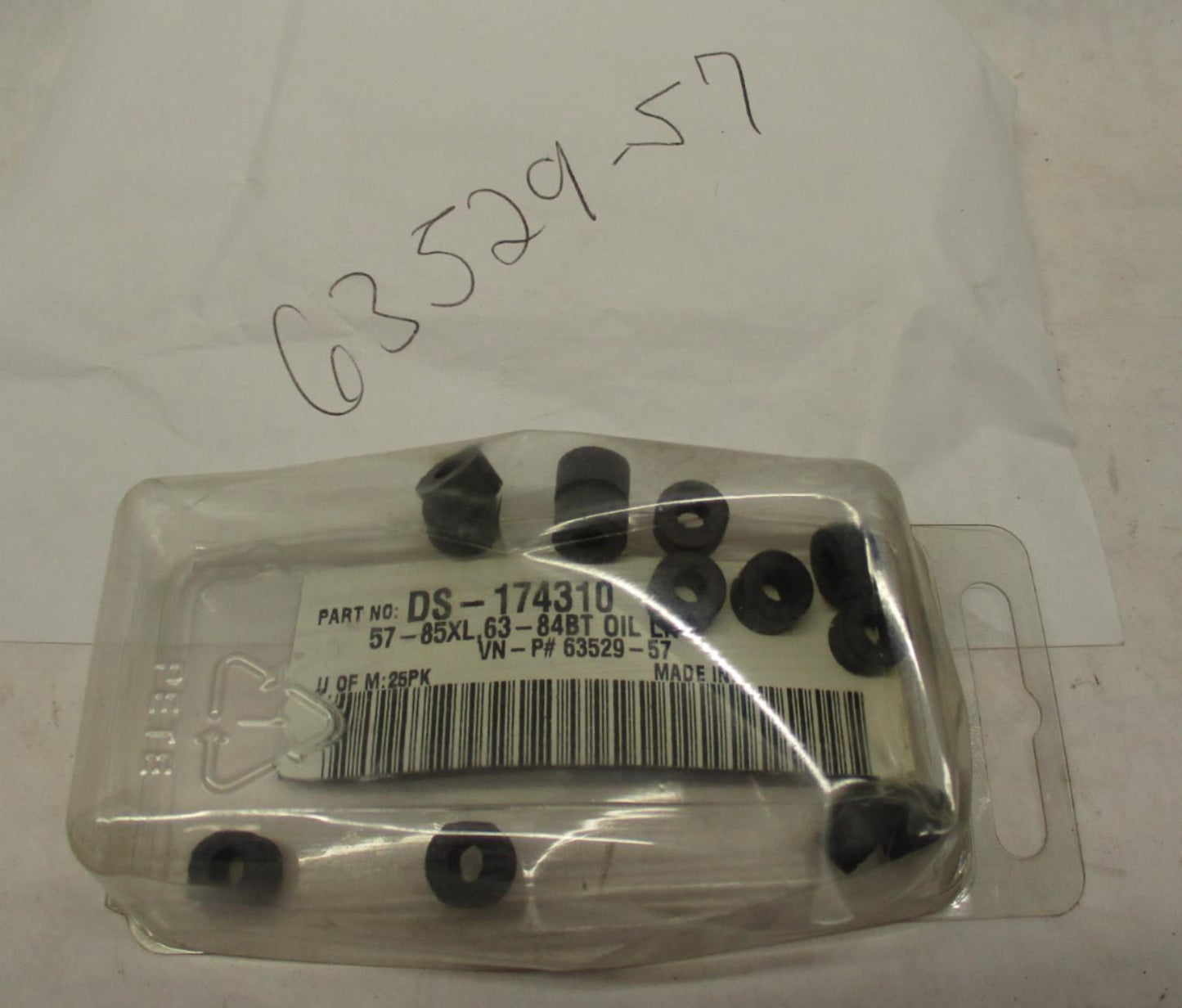 Lot of (25) Harley Davidson Oil Line Seals 63529-57